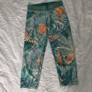 Nike Pro Youth Capri Leggings